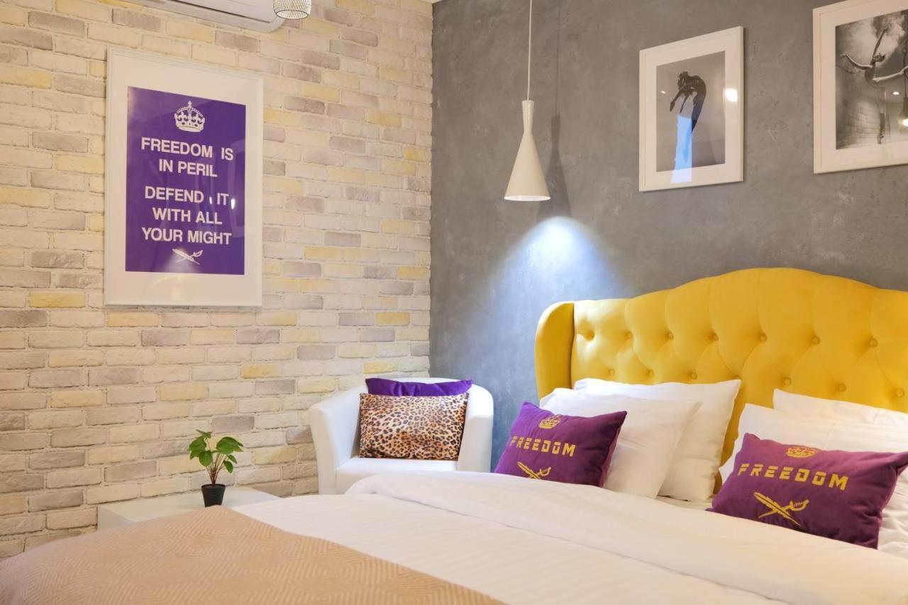 Don Papa Apartments In City Center Киев Экстерьер фото