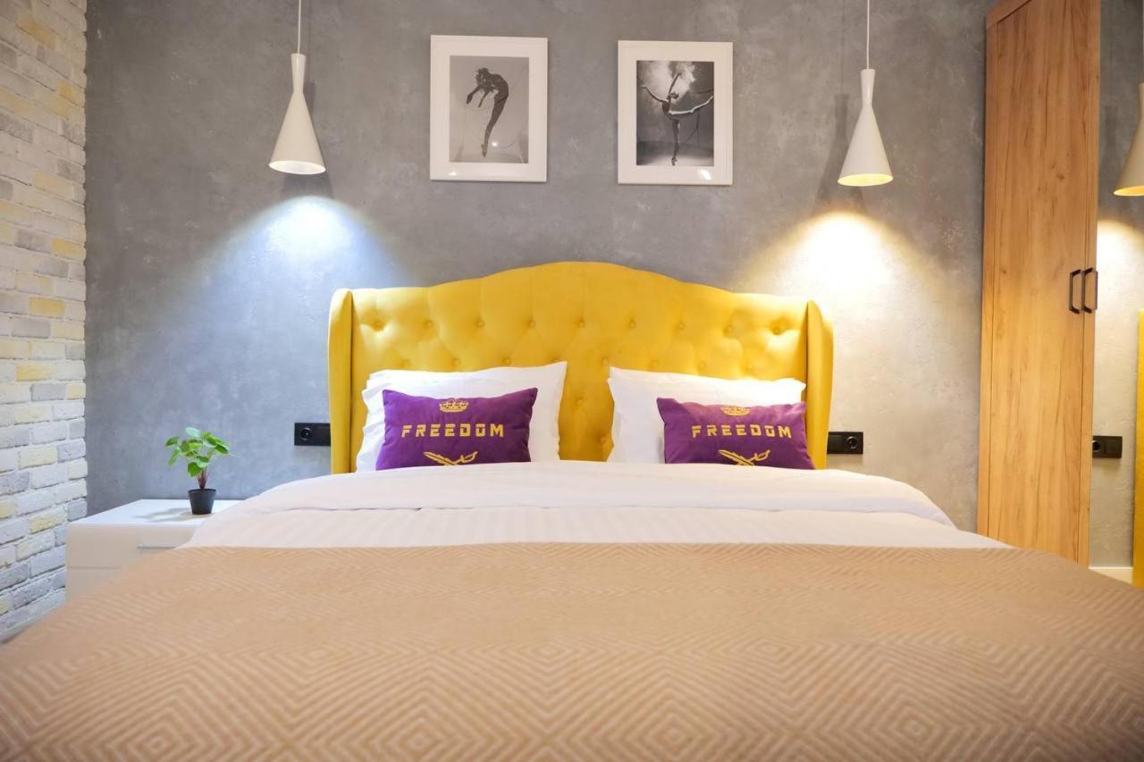 Don Papa Apartments In City Center Киев Экстерьер фото